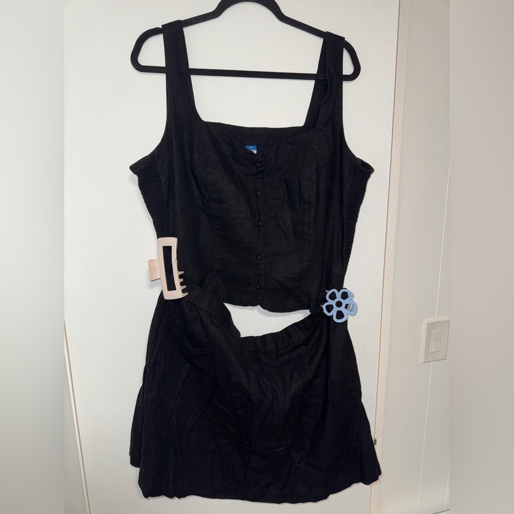Old Navy Charcoal Button-Up Top